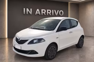 Lancia Ypsilon 1.0 FireFly 70cv S&S Hybrid GOLD
