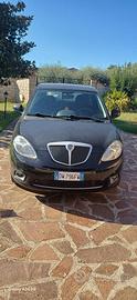 Lancia ypsilon 1.4 benzina anno 2009