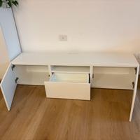 mobile TV Ikea besta