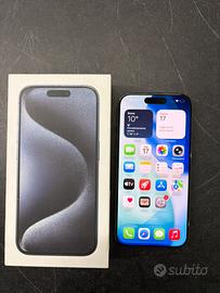 iPhone 15 PRO 256GB CON RETRO ROTTO