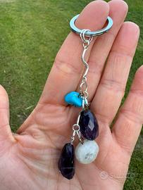 Portachiavi con pietre naturali