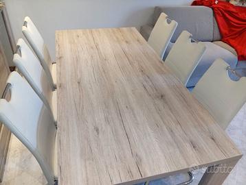 TAVOLO MODERNO CON SEDIE