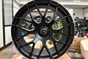 Cerchi nuovi in lega Mercedes raggio 19 