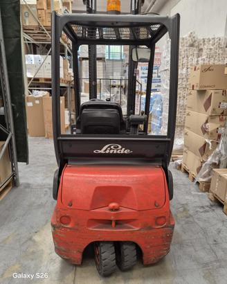 Carrello elevatore muletto linde 1600 kg