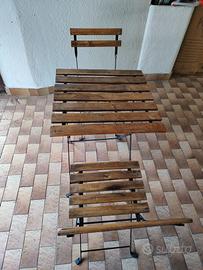 tavolo e sedie da esterno
