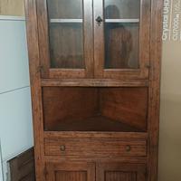 angoliera con vetrinetta