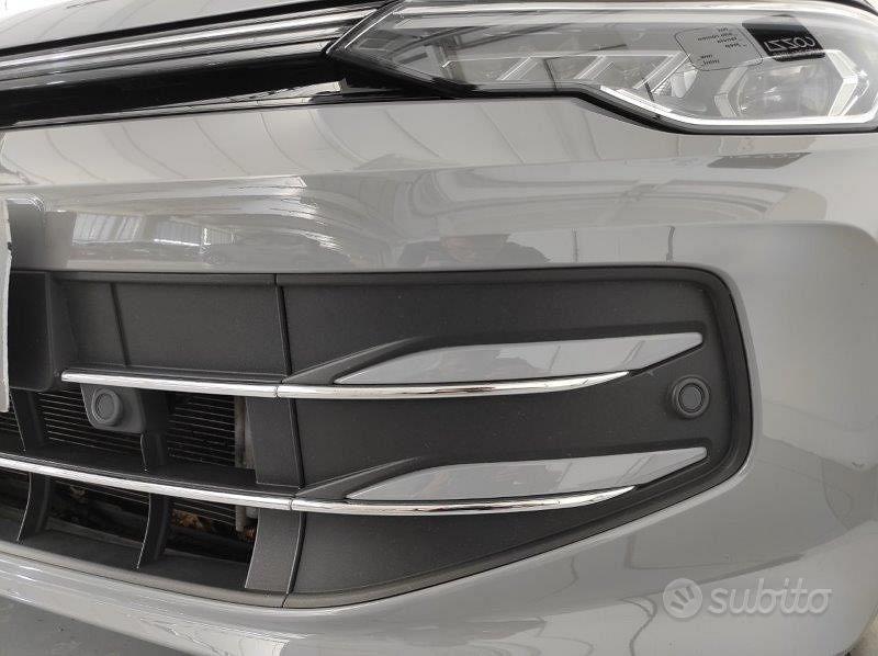Volkswagen Golf 2024 photo 4