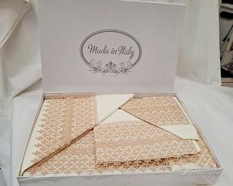 Cofanetto parure letto macramè