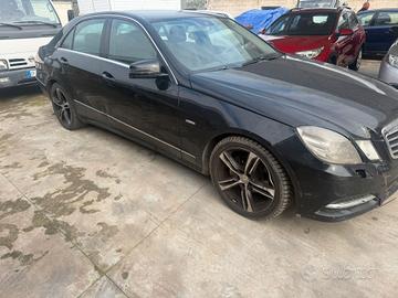 Mercedes-benz E 220 CDI Avantgarde