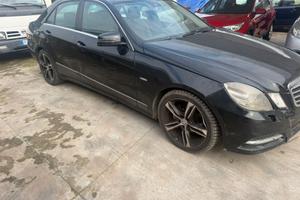 Mercedes-benz E 220 CDI Avantgarde