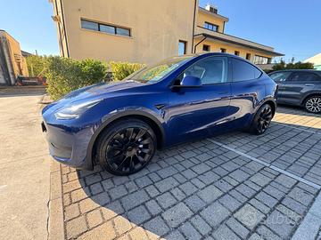 2023 Model Y TESLA RWD – AUTOPILOT AVANZATO