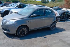Lancia Y benzina 2015