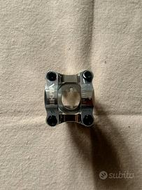 attacco manubrio shikra