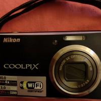Macchina fotografica compatta Nikon 10 megapixel 