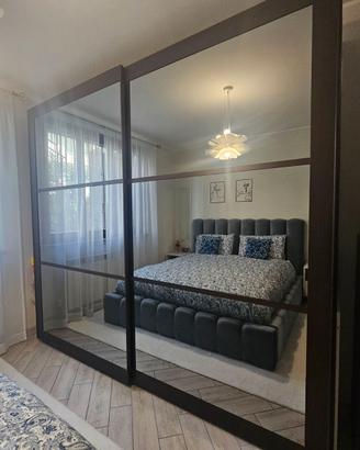 Armadio + 2 cassettiere wengè