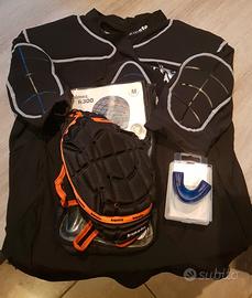Set Abbigliamento Rugby (Maglia-Elmetto-Paradenti)