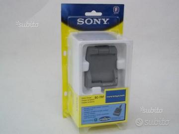 Caricabatterie per videocamere SONY BC-TRF