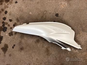 Ricambi honda Sh 125 Scocca postestiore Dx