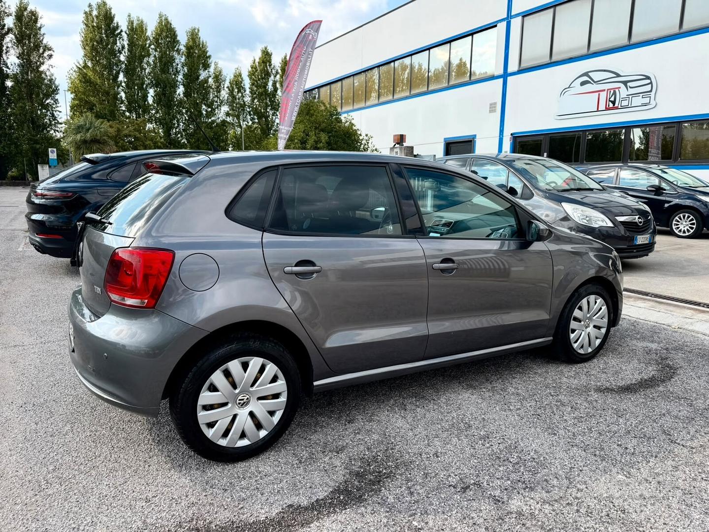 Volkswagen Polo 2010 photo 5