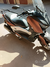 Yamaha x-max 300 con 20000 Km