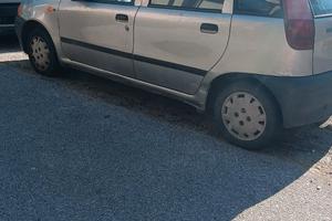 auto Fiat Punto