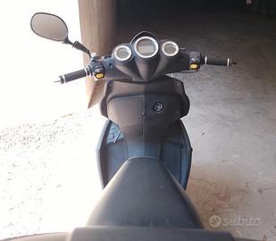 scooter Malaguti Phantom F12