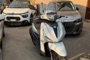 Piaggio beverly 400 s