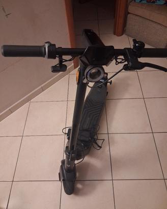 monopattino elettrico NIU KQi3 sport