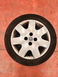Gomme e cerchi orginali NISSAN