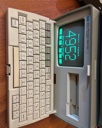 HP 4952A Protocol Analyzer  e HP 18180A