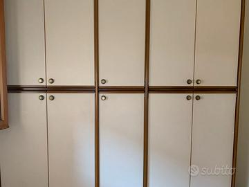 Armadio Componibile in Legno
