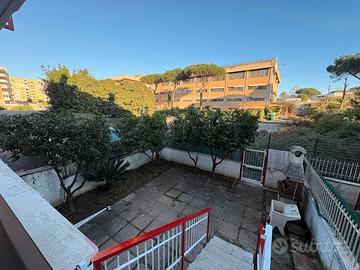 Bilocale con Giardino Terrazzo perimetrale pomezia