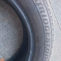 4 gomme invernali Bridgestone 245 / 50 R18 100H