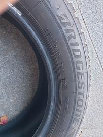 4 gomme invernali Bridgestone 245 / 50 R18 100H