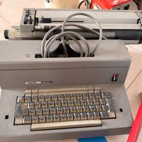 Macchina da scrivere olivetti tekne 3