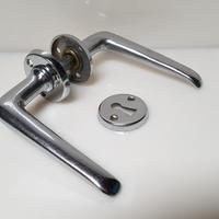 Lotto 8 coppie maniglie porte interne cromate