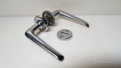Lotto 8 coppie maniglie porte interne cromate
