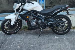 moto benelli 302 bn