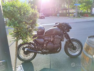 Triumph Thunderbird 900 scrambler