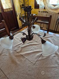 Lampadario in ferro tre luci