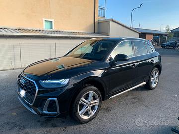 AUDI Q5 Quattro - 2021