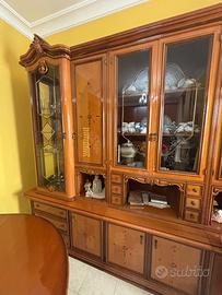 Mobile soggiorno+tavolo allungabile+sedie+tavolino