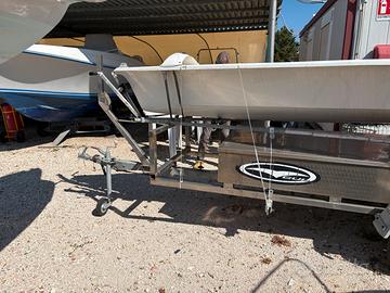 Carrello stradale per imbarcazioni