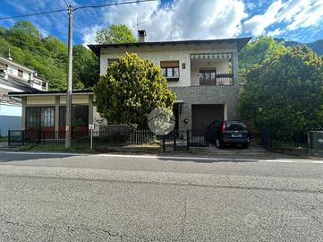 CASA INDIPENDENTE A LOCANA