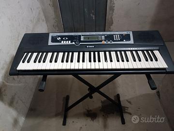 Tastiera Yamaha YPT-210 