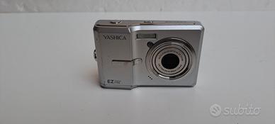 Yashica EZ F725 Digital Camera Zoom ottico: 3x Aut