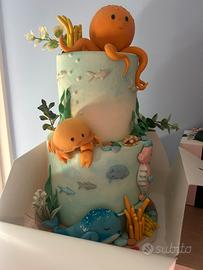 Torta scenografica tema marino e biscotti