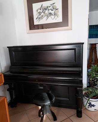 pianoforte Blu'thner