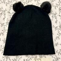 Cappello nero con orecchie