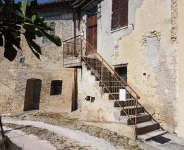 CASA SEMINDIPENDENTE A MONTEFALCO